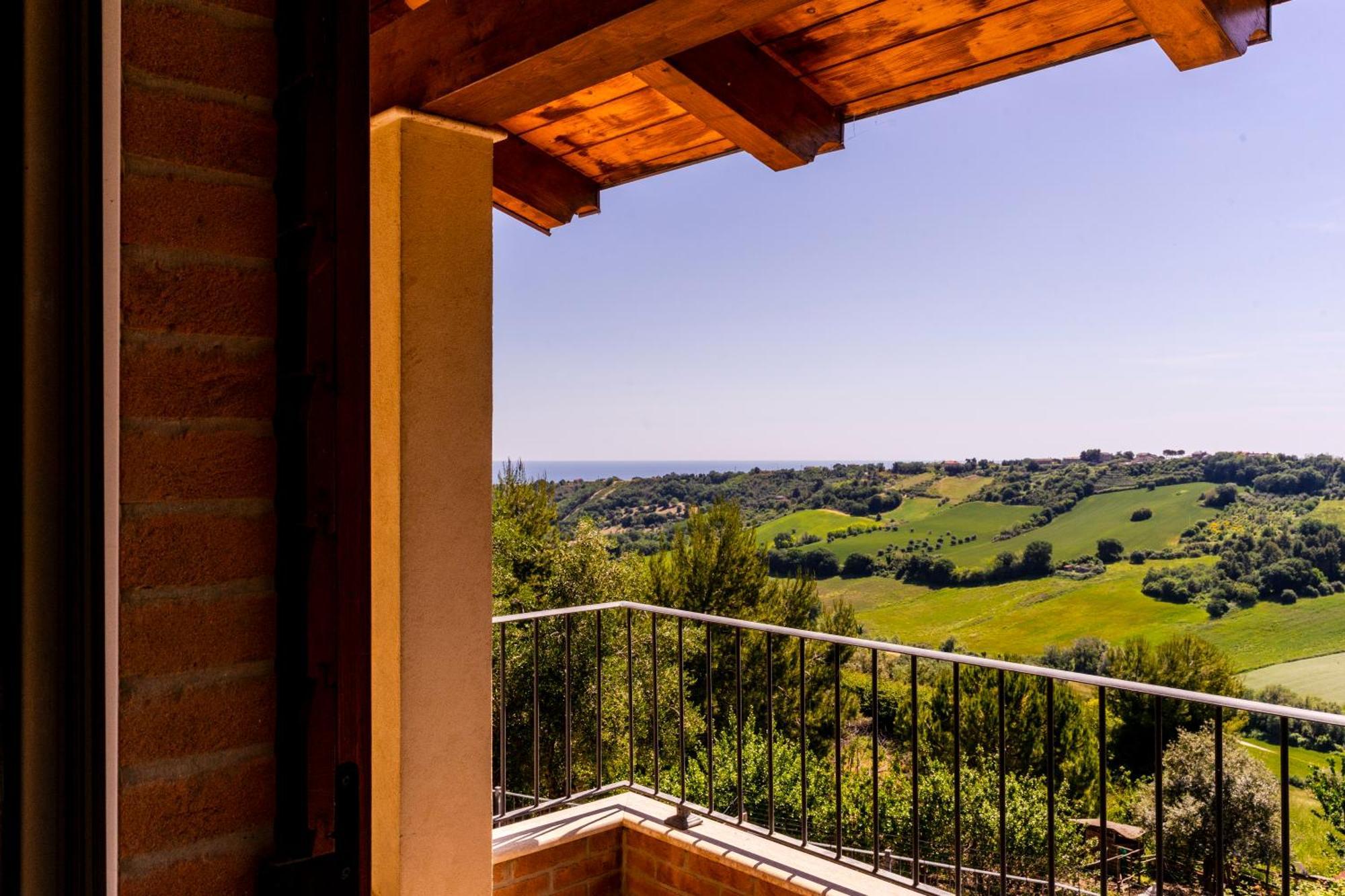 Casa Jo - Country Home With Sea View And 3 Private Ensuite Rooms Lapedona Exterior foto